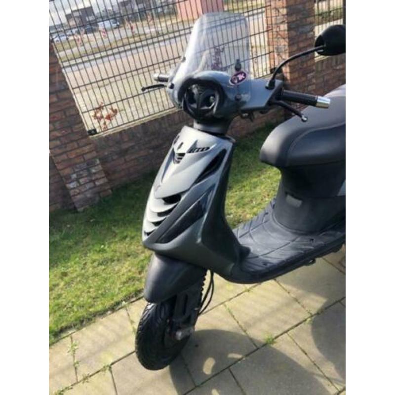 Piaggio Zip SP 4-takt