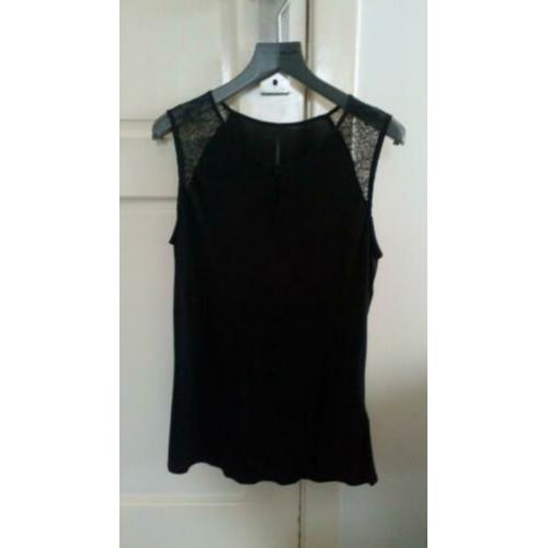 Top Karen Millen maat 36-38 (maat 12) zgan