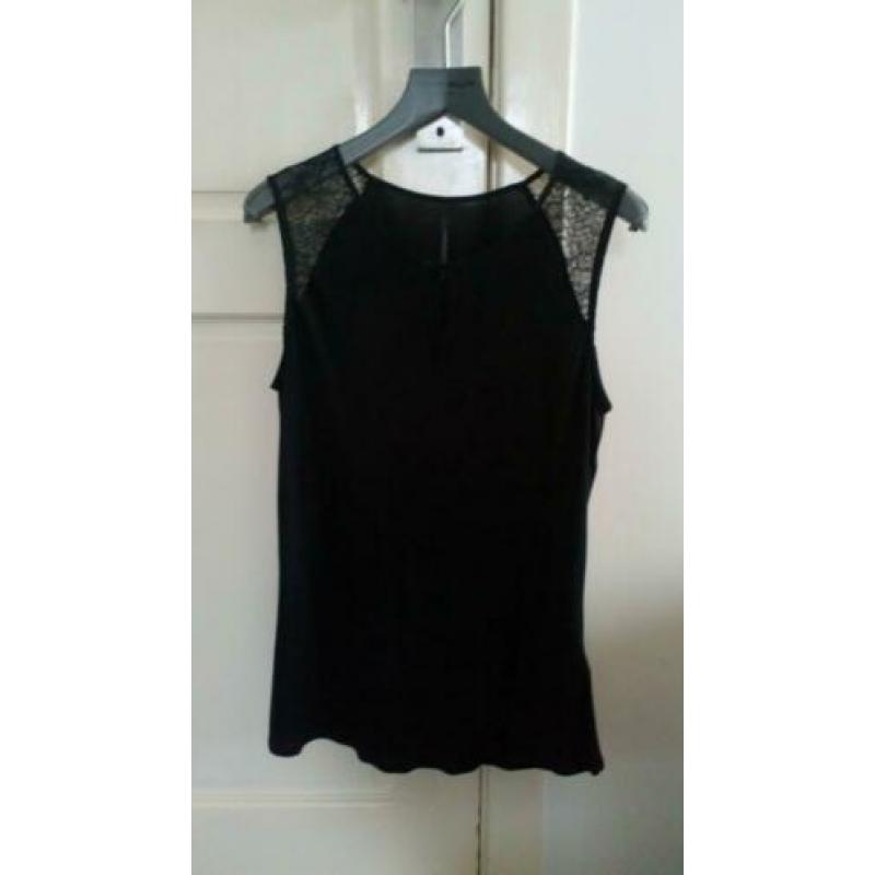 Top Karen Millen maat 36-38 (maat 12) zgan