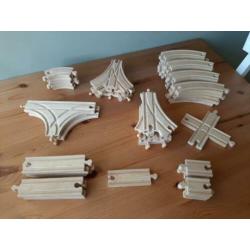 Houten treinbaan met accessoires