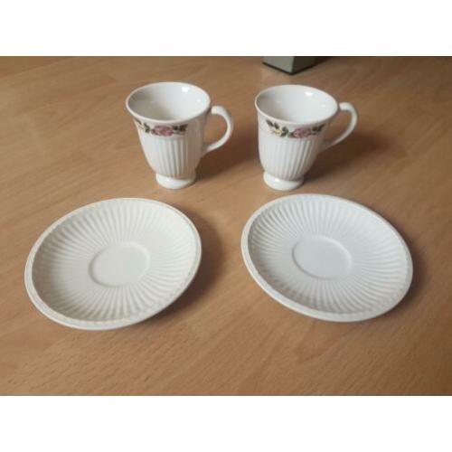 Mooi servies keramiek Wedgwood 2 kopjes en 2 schotels