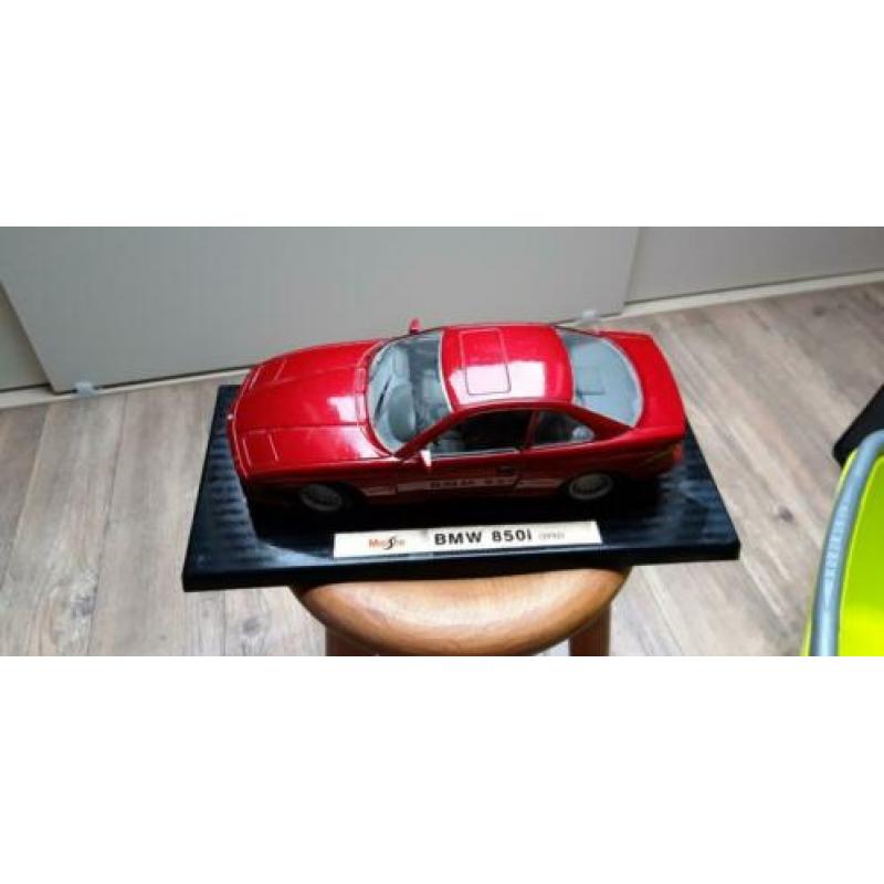 maisto BMW 850i 1990 1:18