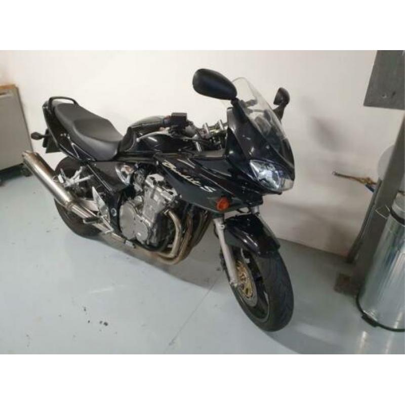 SUZUKI GSF 600S Bandit (bj 2000)