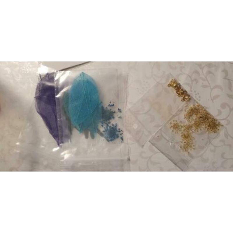 Alle toebehoren voor nagel of nagelsalon