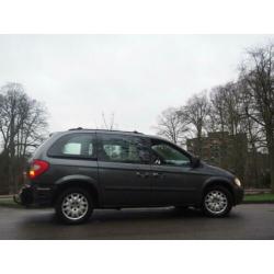 Chrysler Voyager 2.8 CRD SE AUT 7 pers. € 1.500,= !