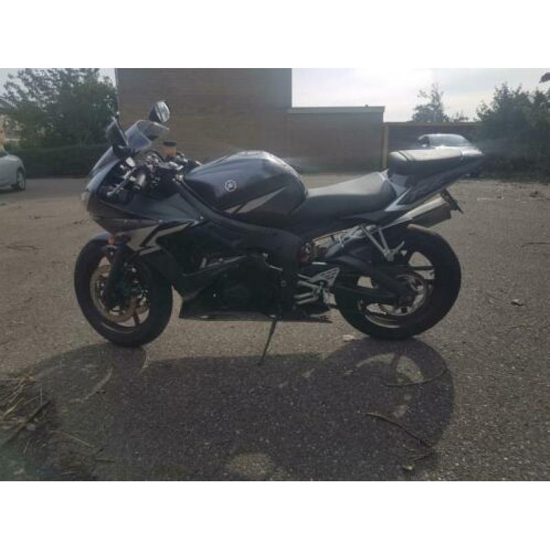 R6 uit 2004
