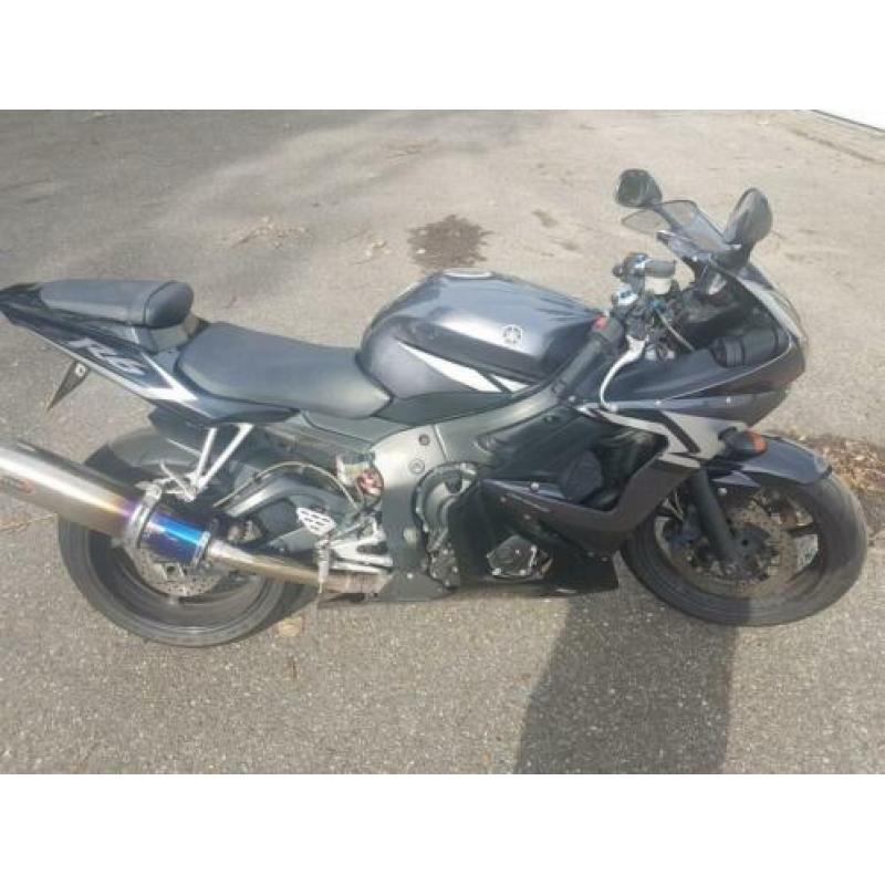 R6 uit 2004