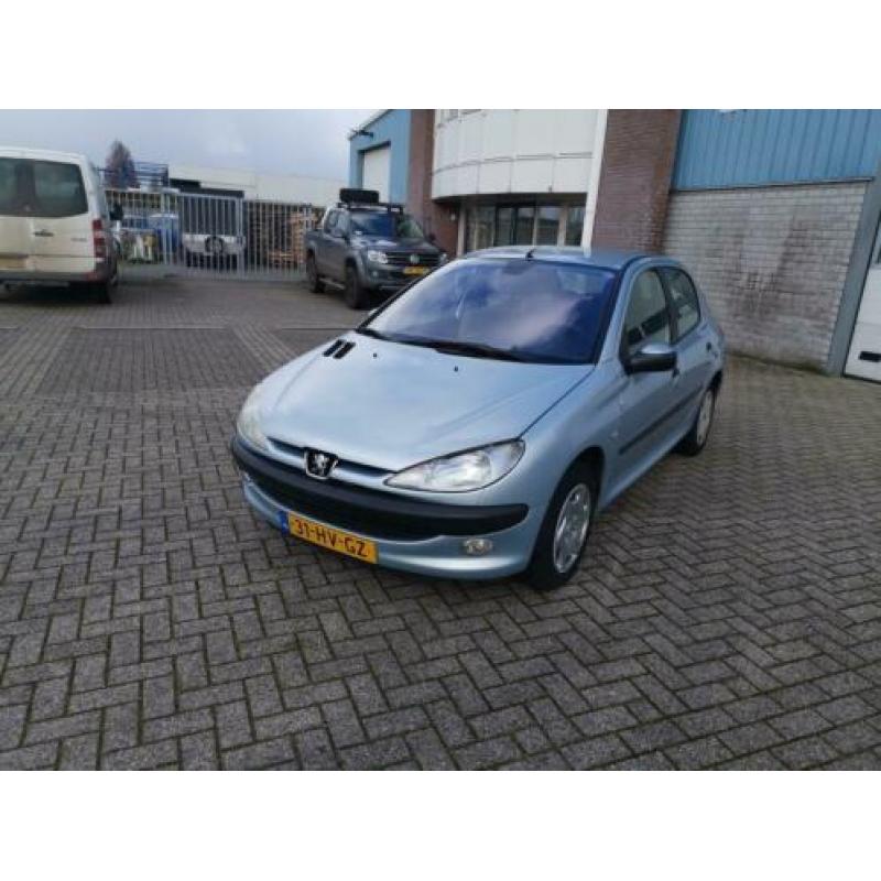 Peugeot 206 1.4 bJ 2002 AIRCO Nw APK