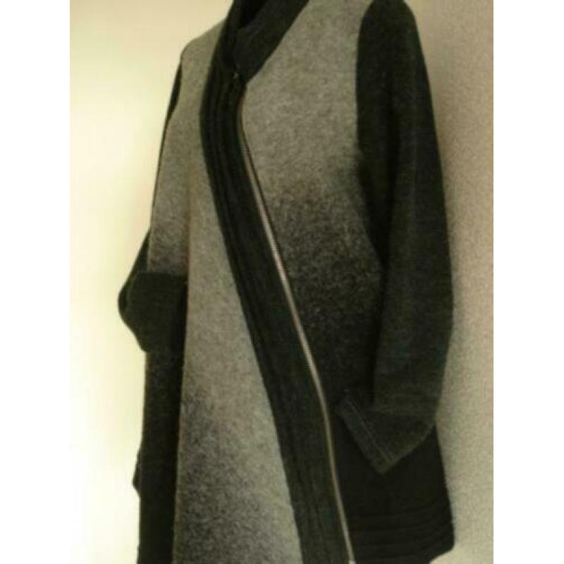 Sao Paulo zwart - grijs jas met rits , wool vest maat S
