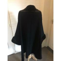 Canda Dames Cape / Mantel met bont kraag / boord / bontjas