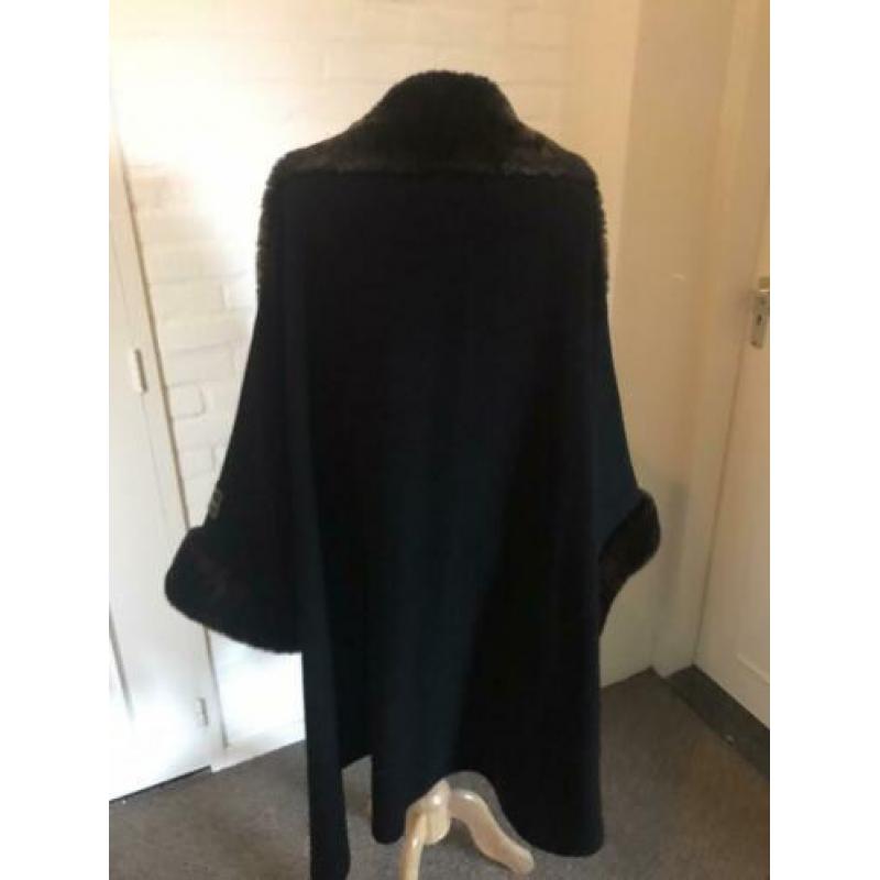 Canda Dames Cape / Mantel met bont kraag / boord / bontjas