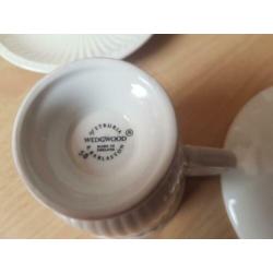 Mooi servies keramiek Wedgwood 2 kopjes en 2 schotels