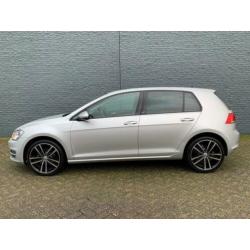 Volkswagen Golf 1.2 TSI Highline DSG Allstar