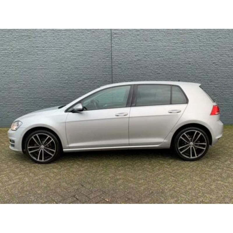 Volkswagen Golf 1.2 TSI Highline DSG Allstar
