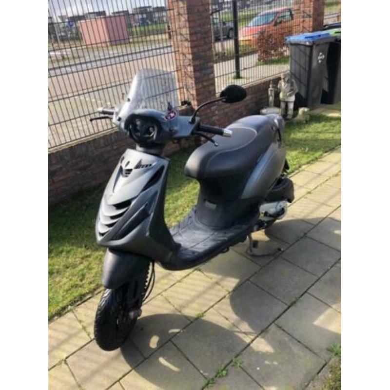 Piaggio Zip SP 4-takt