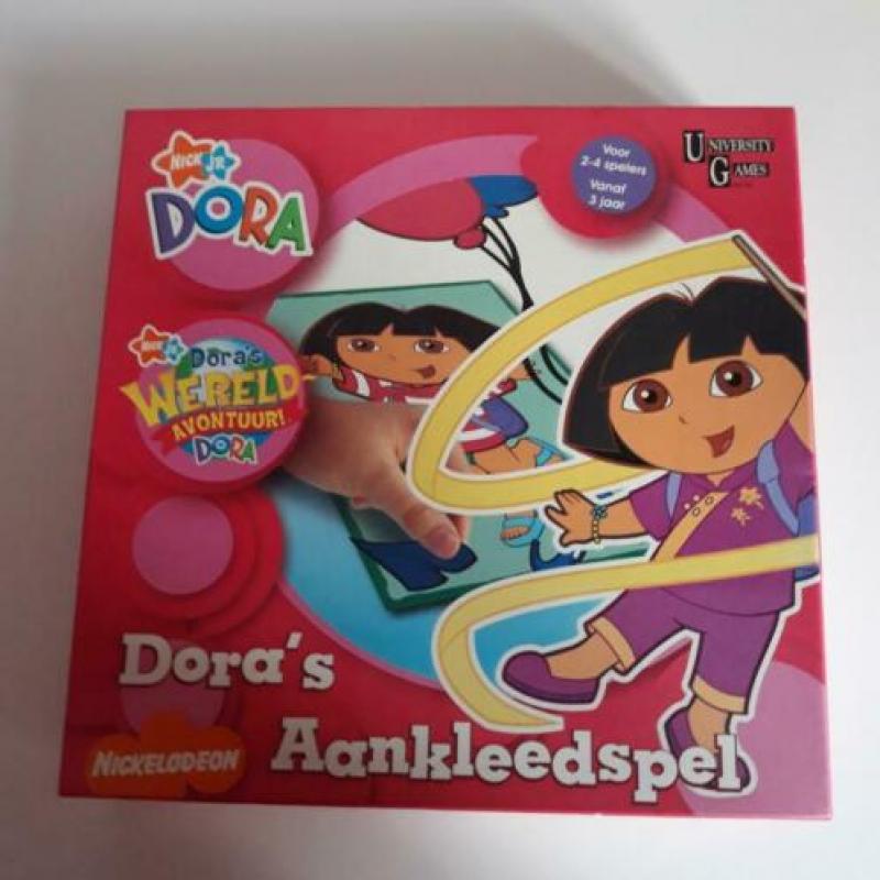 Dora's aankleedspel