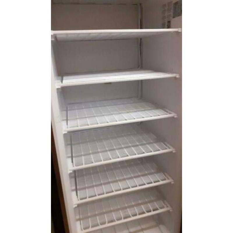 Koelkast en vriezer polar 800 liter