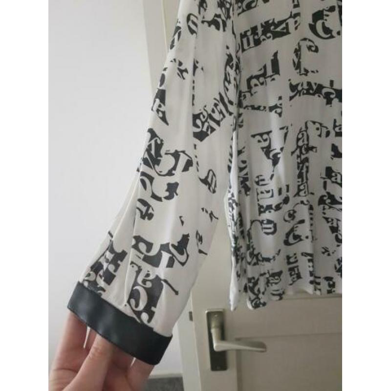 leuke zwart/witte blouse maat 50 M&S mode