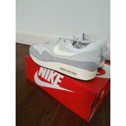 Nike air max 1 maat 46 nieuw grey sail wolf grey