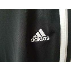 Vintage Adidas trainingsbroek uit 2005 ( Confectie maat 38 )