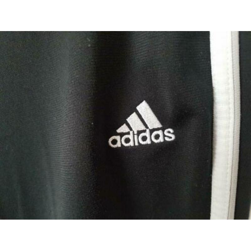 Vintage Adidas trainingsbroek uit 2005 ( Confectie maat 38 )