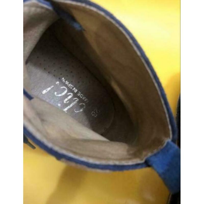 clic! veter suede maat 28