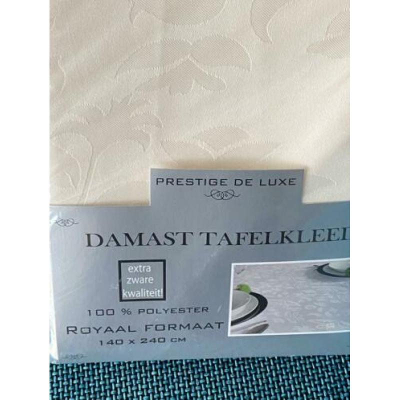 Nieuw damast tafelkleed