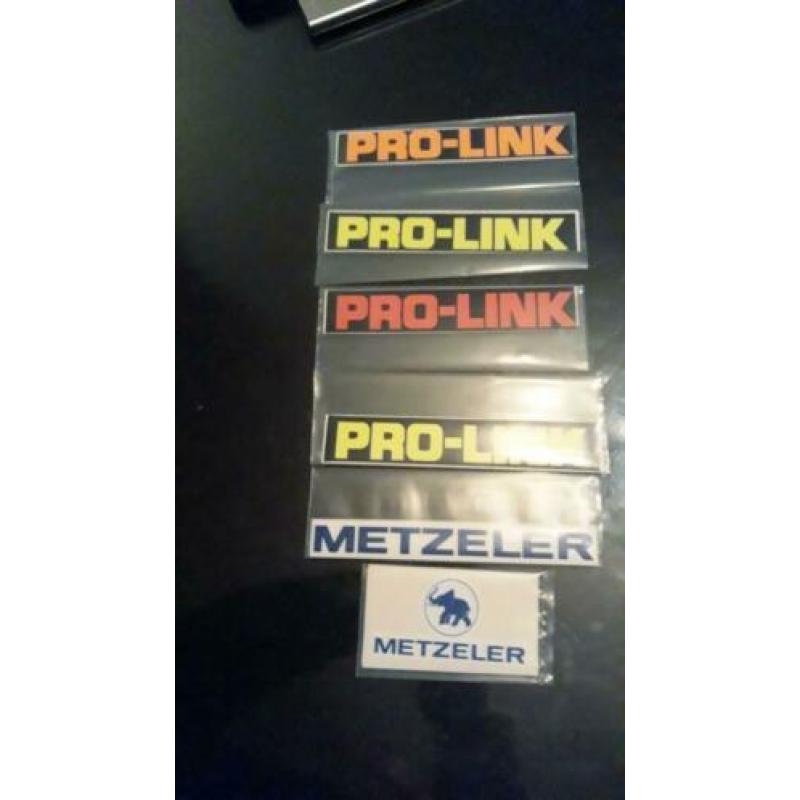 pro-link en metzeler stickers (is van honda )