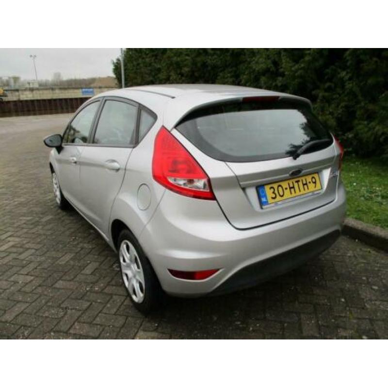 Ford Fiesta 1.25 Trend Altijd dealer onderhouden,1e eigenaar