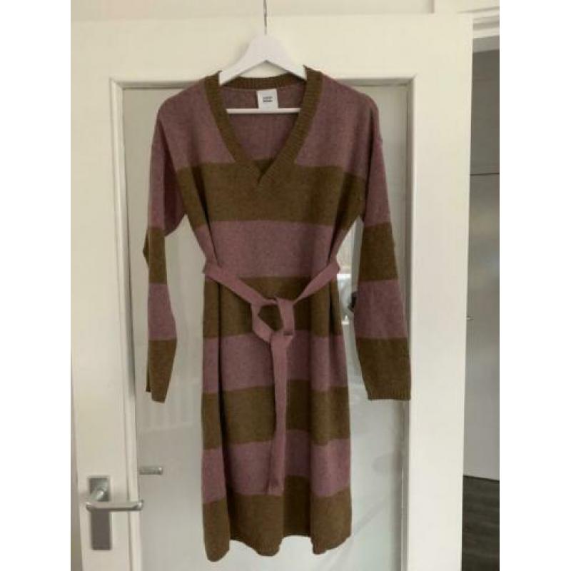 Mooie en fijne positie kleding maat 42/44!