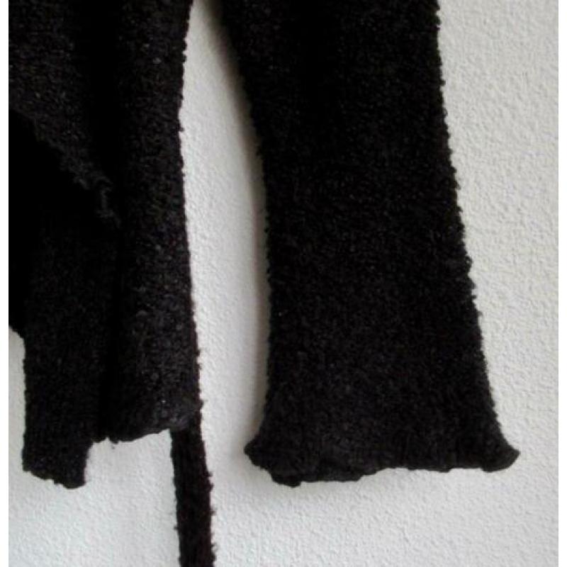 Zwart bouclé vest / vestjasje van Suchita - mt M