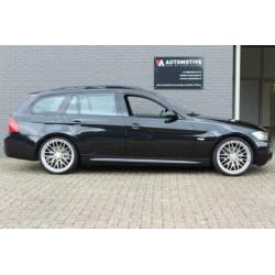 BMW 3-serie Touring 320i M-SPORT PANO NAVI XENON 19 INCH