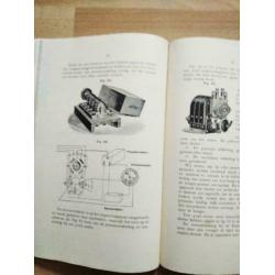 De Automobiel en Haar Behandeling 1913