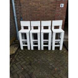 Verschillende soorten barkrukken te koop!