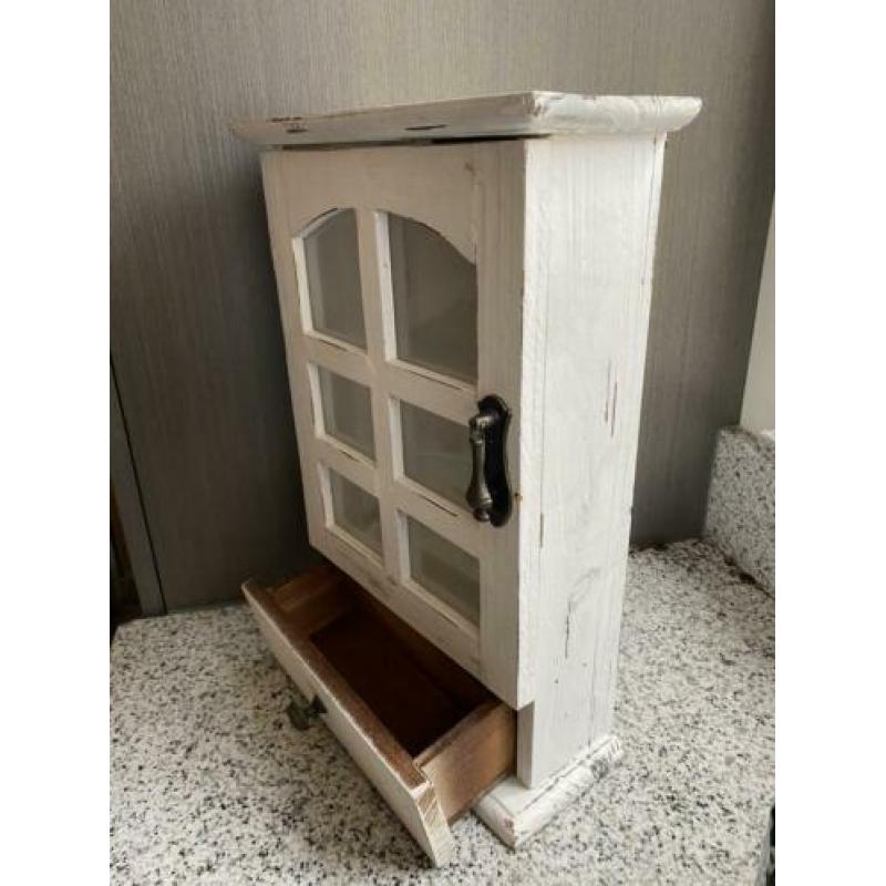 Hangkastje wit brocante