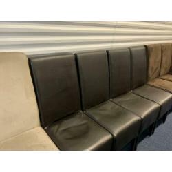 Eetkamerstoelen bruin stof set van 4 €50