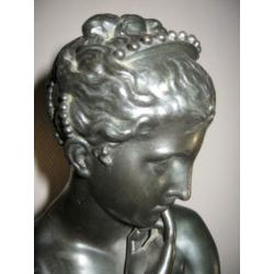 Klassiek oud beeld +- 1888