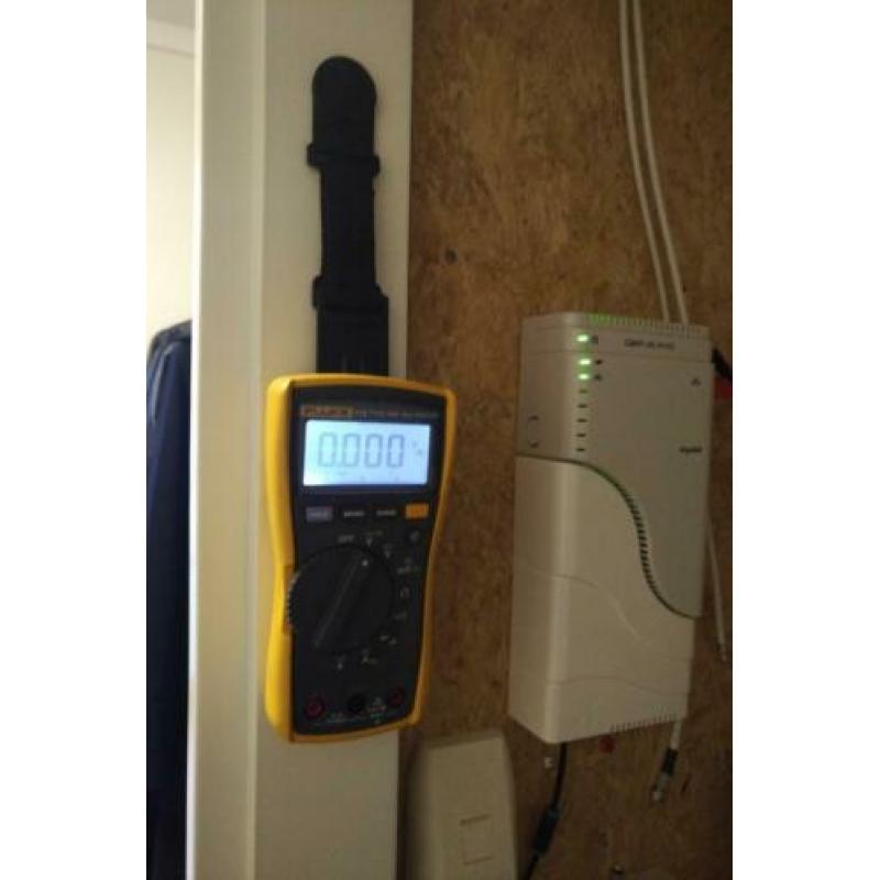 Fluke 115 TRMS (AC/DC, Ampère).
