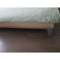 Tweepersoons bed elecktrisch.