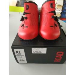 Fizik R1 Uomo maat 45,5