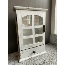 Hangkastje wit brocante