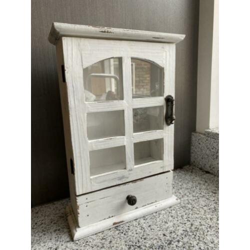 Hangkastje wit brocante