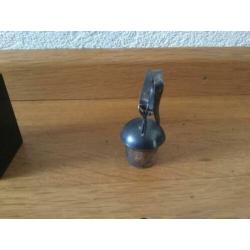 Corry Ammerlaan beelden en flessenstoppers