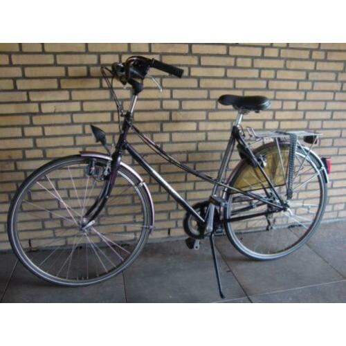 Nette en goed onderhouden damesfiets Batavus, maat 53