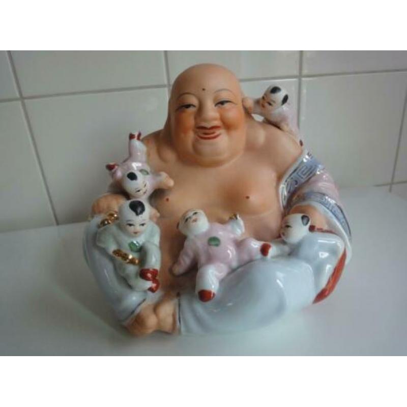 ??happy boeddha met baby's schattig beeldje porselein
