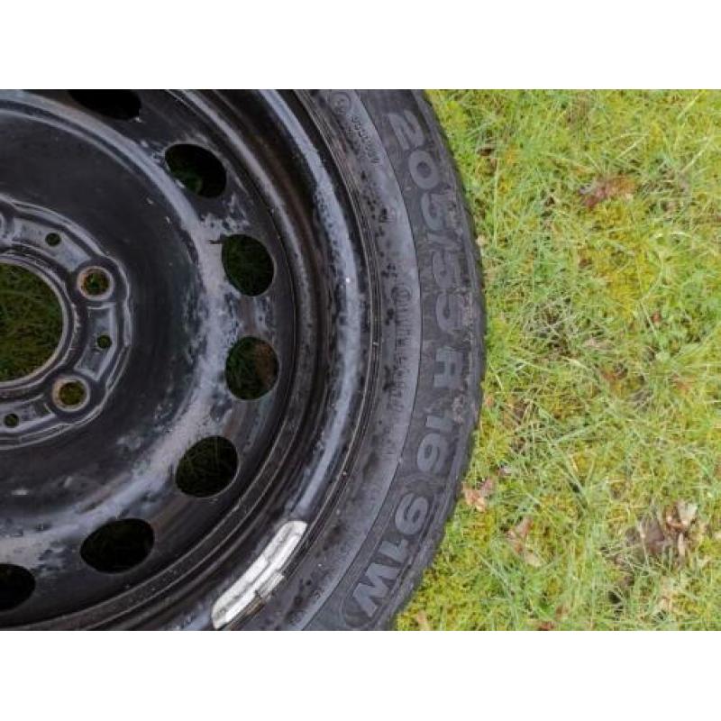 Bmw wielen met runflat banden 205 55 wr 16