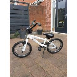 16 inch crossfietsje/bmx