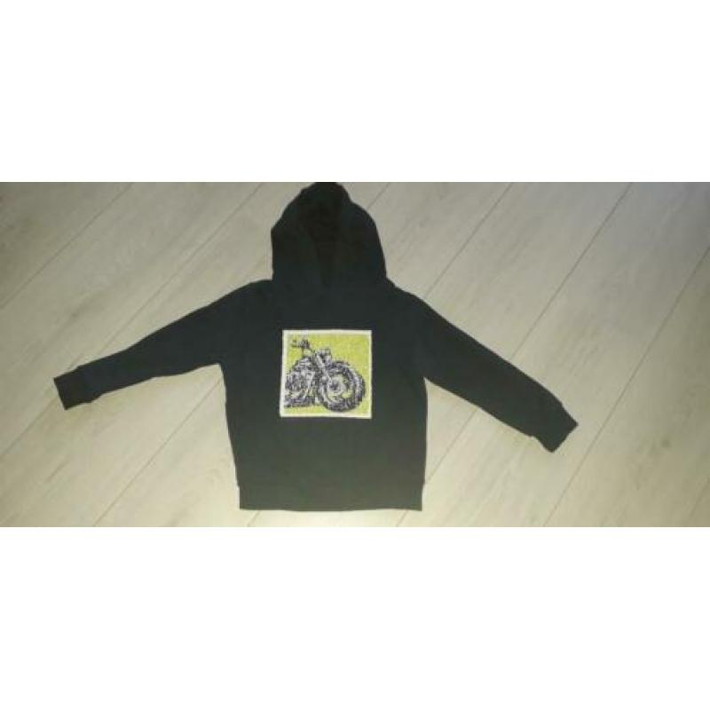 2 keer verander shirt met lange mouwen en capuchon. Per stuk