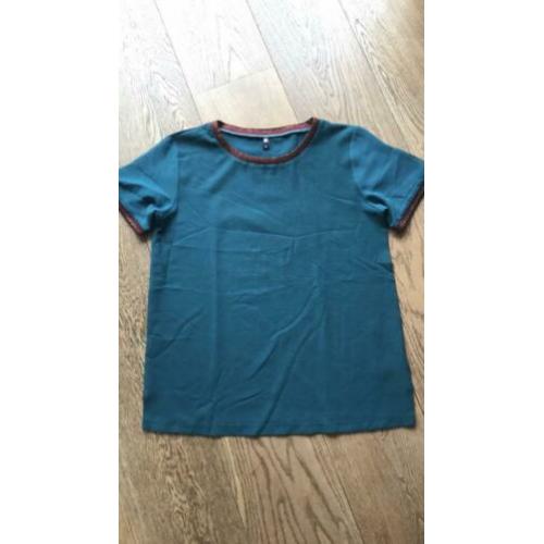 Mooie groene top met glitter randjes, mt Top S