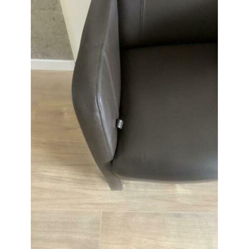6 mooie echt leren eetkamerstoelen met wieltjes